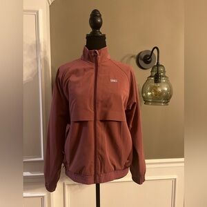 Figs Mineral Mauve Sydney Scrub jacket size M